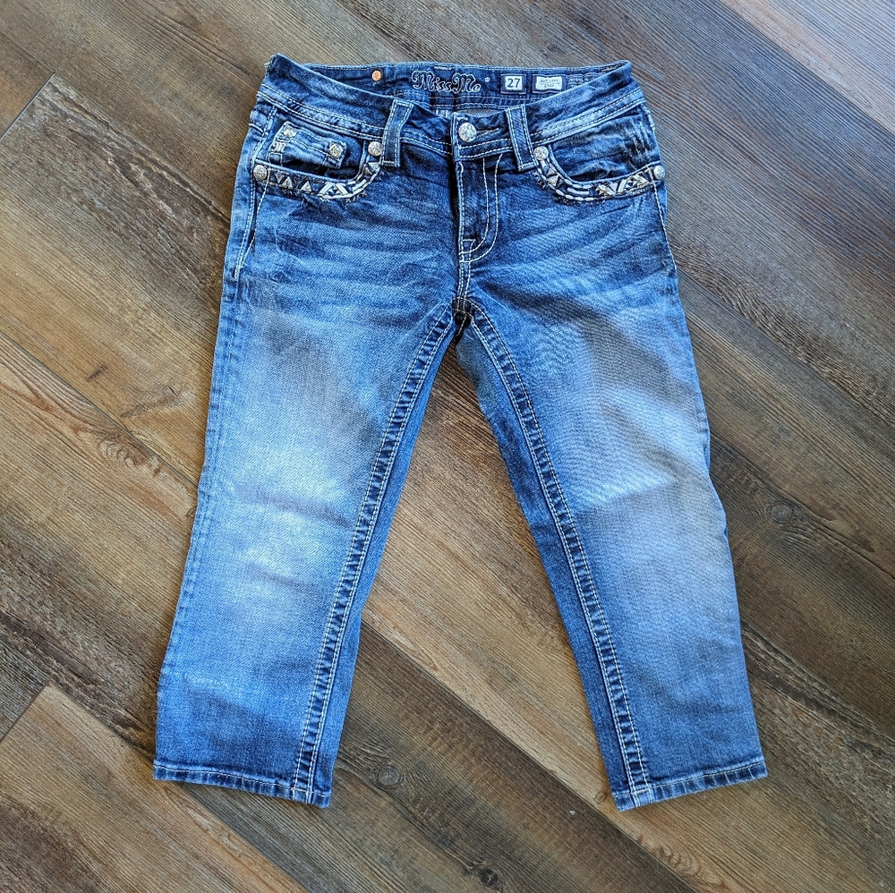 Miss Me signature crop size 27 blue jeans capris